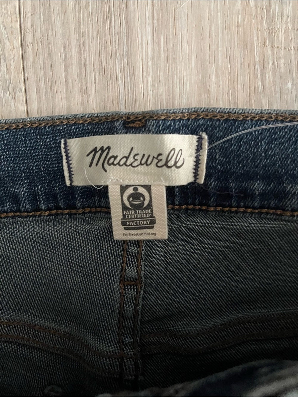 NWT Madewell Tall Kick Out Crop Jeans Lenoir Wash Super Stretch - Size 27 Tall - Picture 5 of 10